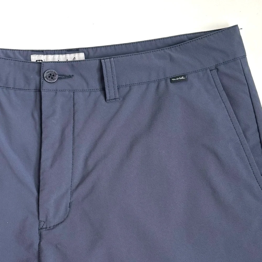 Travis Mathew Beck Golf Performance Shorts Blue Size 36